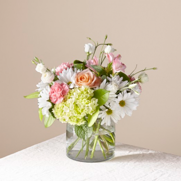 The FTD Flutter By Bouquet