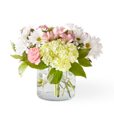 The FTD Flutter By Bouquet