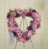 The FTD Heartfelt Wreath Wreath #8