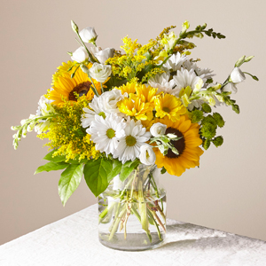 The FTD Hello Sunshine Bouquet