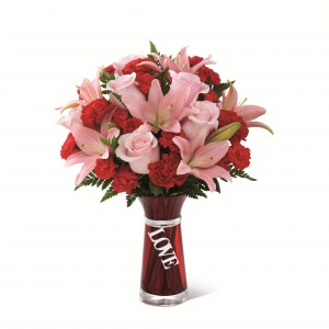 The FTD® Hold My Heart™ Bouquet - Premium Valentine