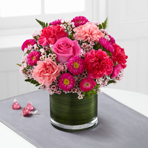 The FTD® Pink Pursuits™ Bouquet C15C-4972 Vased Arrangement