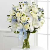 The FTD Sweet Peace Bouquet Vase Arrangement 