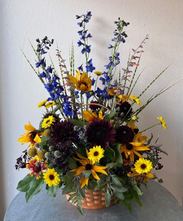 The Great Outdoorsman  in La Grande, OR | FITZGERALD FLOWERS