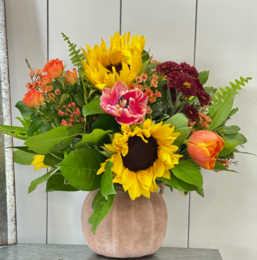 The Great Pumpkin Compact Vase Arrangement in Bluffton, SC | BERKELEY FLOWERS & GIFTS