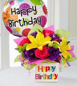 The Happy Birthday Bouquet Flowers and Balloon Arrangement in Los ...