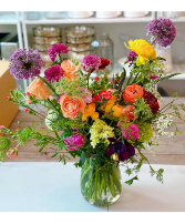The Lady Bird Vase Bouquet