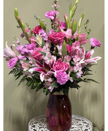 The Pinky Bouquet Pink Vase Arrangement in Converse, TX | KAREN'S HOUSE OF FLOWERS & CUSTOM CREATIONS