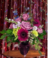 The Sagitarius  Vase in Vernon, New Jersey | HIGHLAND FLOWERS