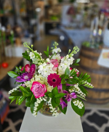 The Sarah Ann Vased Arrangement