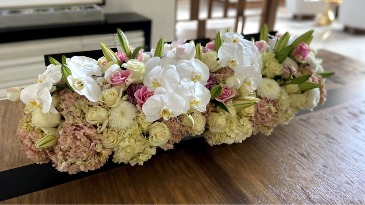 The Tsarevna Swan Atelier Collection in Fort Lauderdale, FL | YACHT FLOWERS