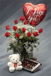 The True Romantic package  Dz. Roses, Chocolate,Balloon & Teddy Bear 