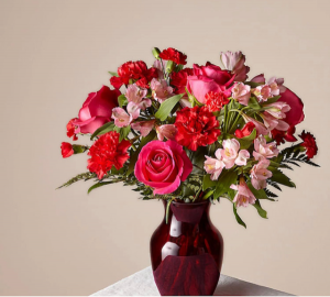 THE VALENTINE BOUQUET FRESH FLORAL ARRANGEMENT