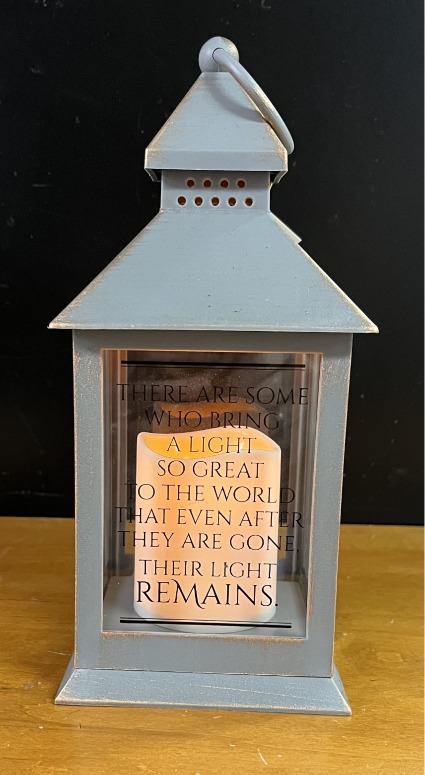 There are some Memorial Lantern