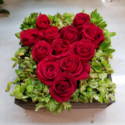 This Hearts for U!!! Fresh Floral Design