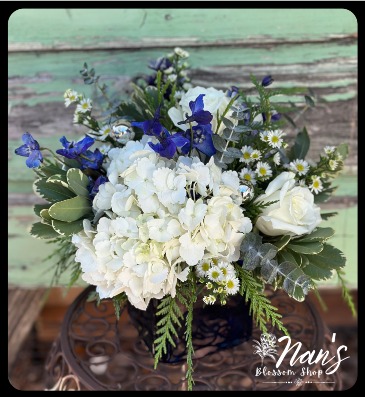 Thoughts of Winter  in Bryan, TX | NAN'S BLOSSOM SHOP