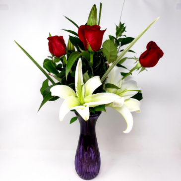 Three Roses with Stargazer Lily