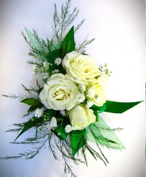 TIMELESS EMERALD CORSAGE - IN STORE PICK UP ONLY CORSAGE