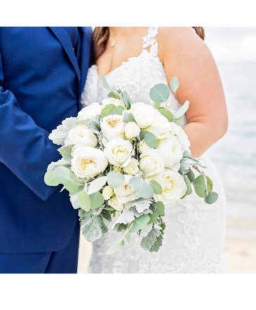 Timeless Romance Bouquet   in Glen Burnie, MD | FORGET ME NOT FLOWERS AND GIFTS