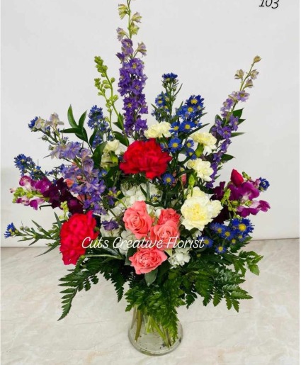 TIMELESS STYLE VASE ARRANGEMENT