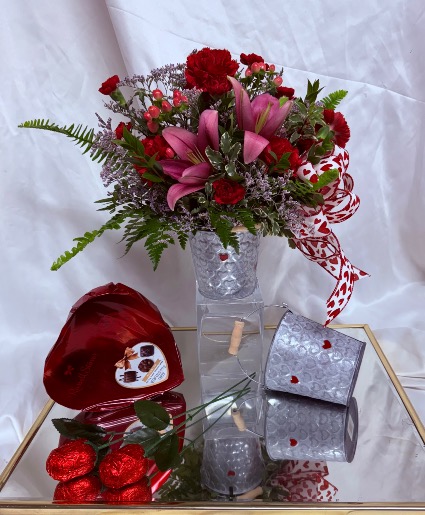 Tin Heart Valentine’s Arrangement