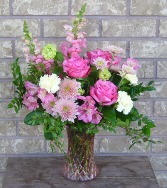 GENTLE BEAUTY Arrangement