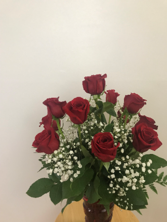 To my Sweetheart Red Vase arrangement