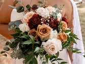 Toffee and Cream Wedding Flowers