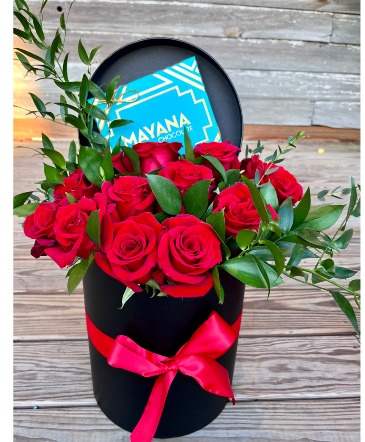 Top Hat Roses & Chocolates Hat Box Arrangement in Key West, FL | Petals & Vines