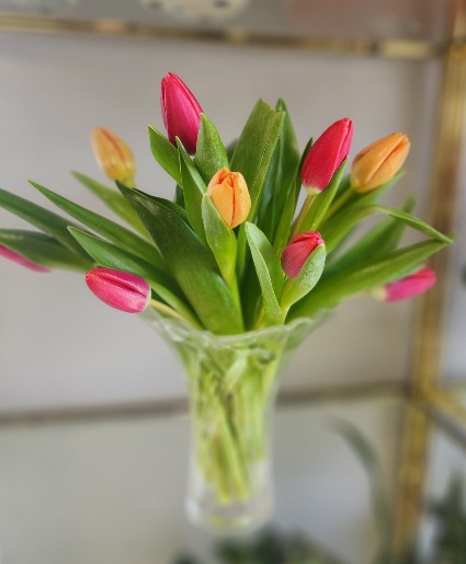 Totally Tulips fresh arrangement