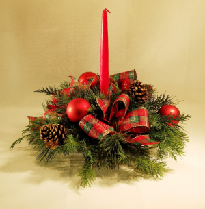 Touch of the Holidays Centerpiece
