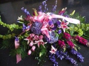 Touch of The Irish Casket Spray in Mechanicsburg, PA | Garden Bouquet Touch of The Irish Casket Spray in Mechanicsburg, PA | Garden Bouquet