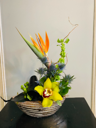 touch of tropics Flower Arrangement