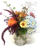 touches of burgansdd vase