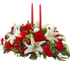 TRADITIONAL CHRISTMAS CENTERPIECE in Bethesda, MD | Ariel Bethesda Florist & Gift Baskets TRADITIONAL CHRISTMAS CENTERPIECE in Bethesda, MD | Ariel Bethesda Florist & Gift Baskets