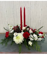 Traditional Christmas Centerpiece long and low design bowl