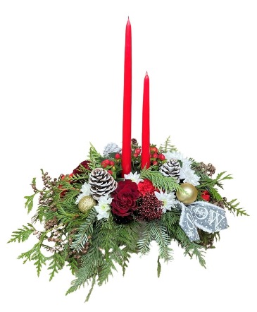 Traditional Christmas - Comfy & Cozy Table Centerpiece in Invermere, BC | INSPIRE FLORAL BOUTIQUE