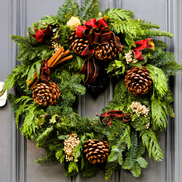 Traditional Christmas Wreath Fresh Wreath in Colorado Springs, CO | Enchanted Florist II