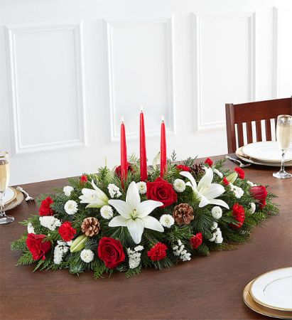 Traditional Holiday Centerpiece 