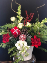 Traditional Red Christmas Arrangement Christmas