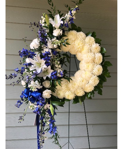 Tranquil Seas Standing Wreath