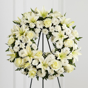 Treasured Tribute wreath arrangement in Nampa, ID | FLOWERS BY MY MICHELLE Treasured Tribute wreath arrangement in Nampa, ID | FLOWERS BY MY MICHELLE
