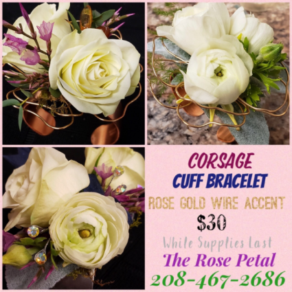 Trendy Fun Wrist corsage
