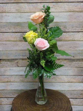 Tri-Color Bud Vase Vase Arrangement