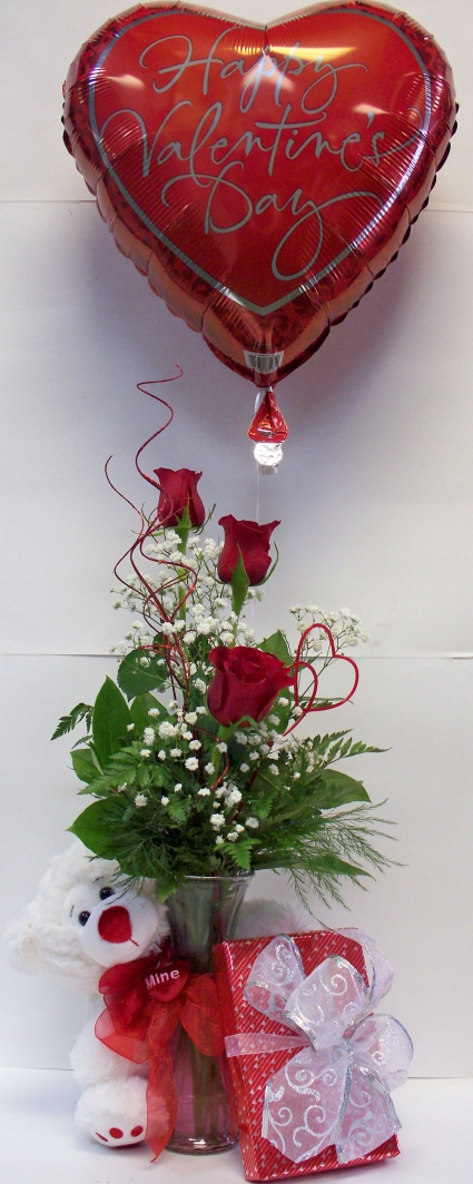 Triple Delight Red Rose Vase Flower Design