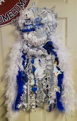 triple HEART homecoming mum craft