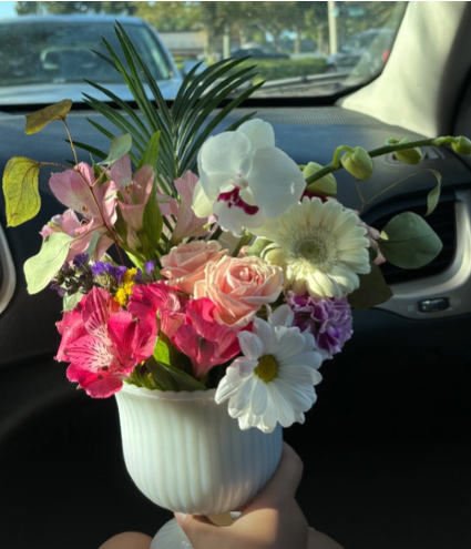 Tropical Breeze fresh arrangement