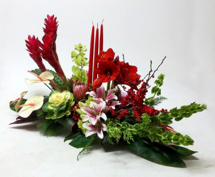 Tropical Christmas Centerpiece In Beaumont Tx Petals Florist