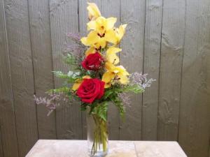 Tropical Elegance Modern/Tropical Designs in Morris, IL | FLORAL DESIGNS & GIFTS Tropical Elegance Modern/Tropical Designs in Morris, IL | FLORAL DESIGNS & GIFTS