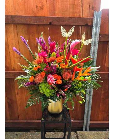 Tropical Vior Heaven  in Vacaville, CA | Vior Floral Art